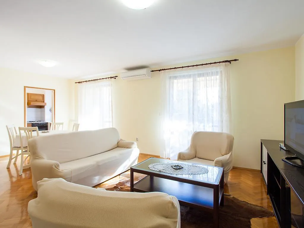 Apartment Nenad Porec 0*,  Croatia