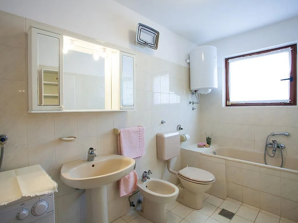Apartment Nenad Porec